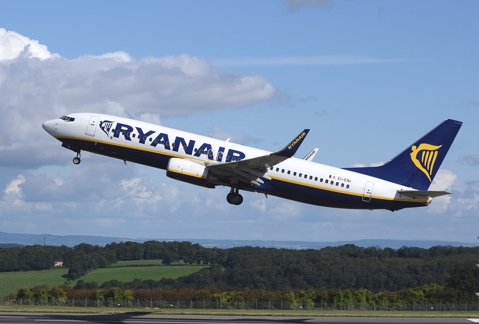 samolot linii lotniczej Ryanair